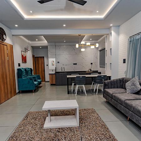 Hotel Mountain View Nashik Dış mekan fotoğraf