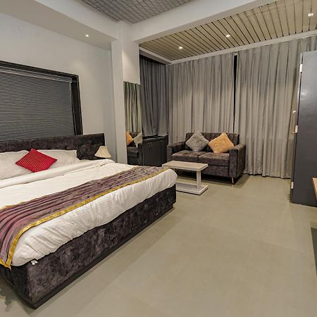 Hotel Mountain View Nashik Dış mekan fotoğraf