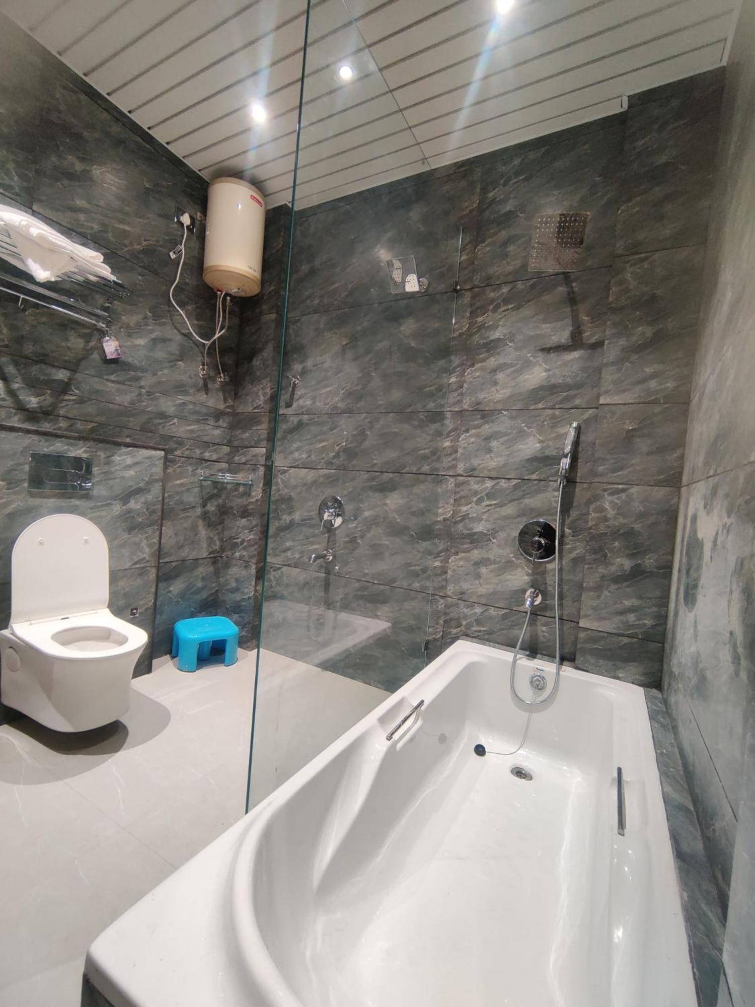 Hotel Mountain View Nashik Dış mekan fotoğraf